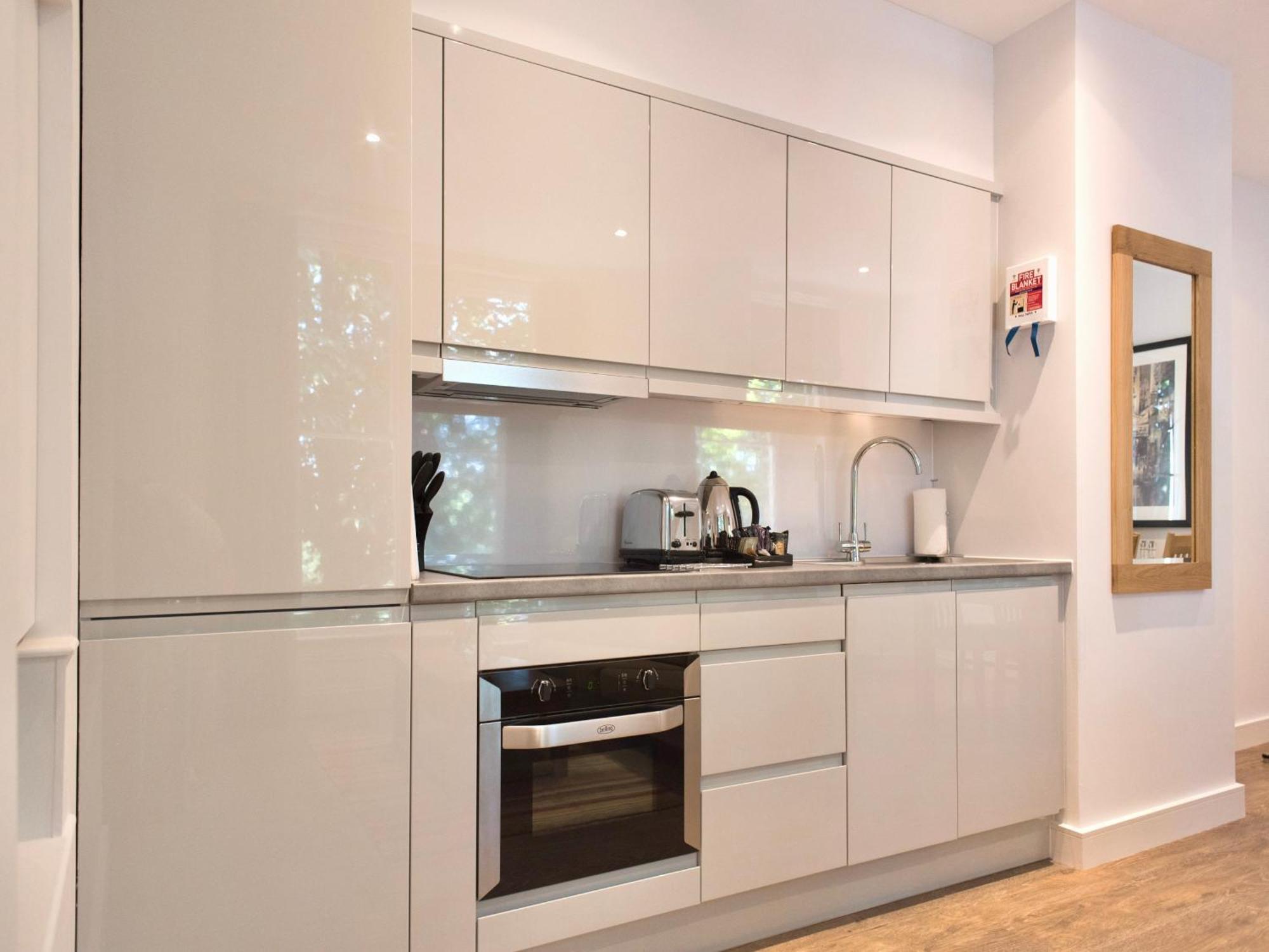 Your Space Apartments - Jubilee House Кембридж Экстерьер фото